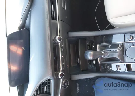 2019 Mazda Mazda3 Preferred Package from USA, damaged, VIN JM1BPADL9K1119967